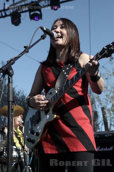 SHONEN KNIFE - 2019-06-01 - NIMES - Paloma - Flamingo - Naoko Yamano